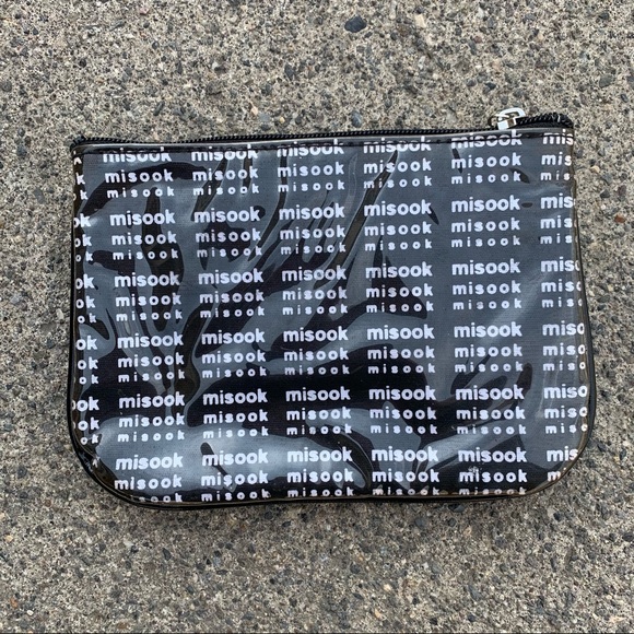 Misook Black & White Logo Print Coin Purse/Wallet - Picture 3 of 5